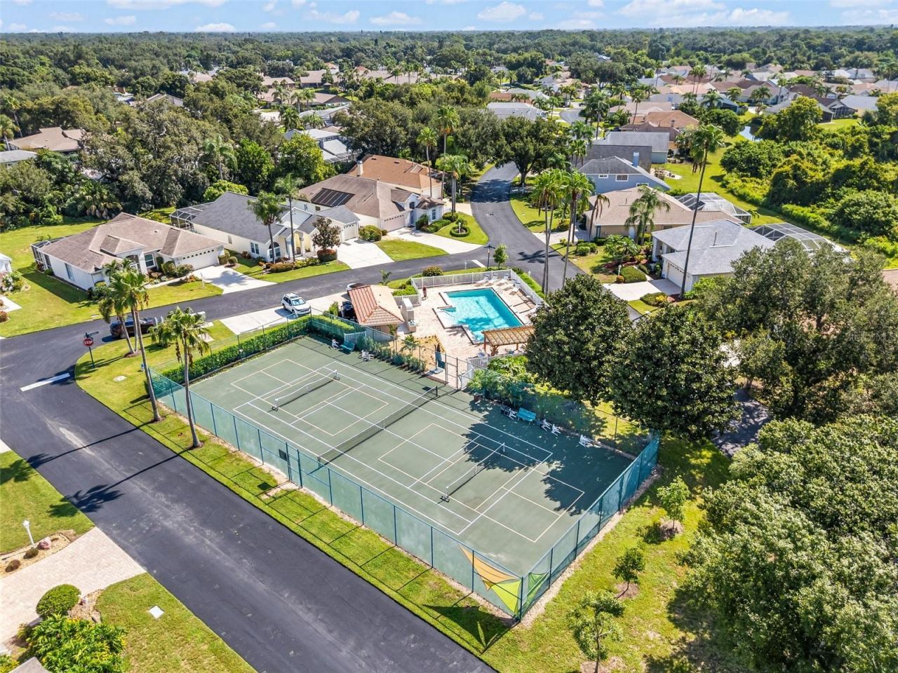 3333 Yonge Avenue, Unit 13, Sarasota, FL 34235 Photo