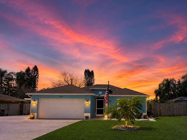 510 SW TWIG Avenue, Port St. Lucie, FL 34983