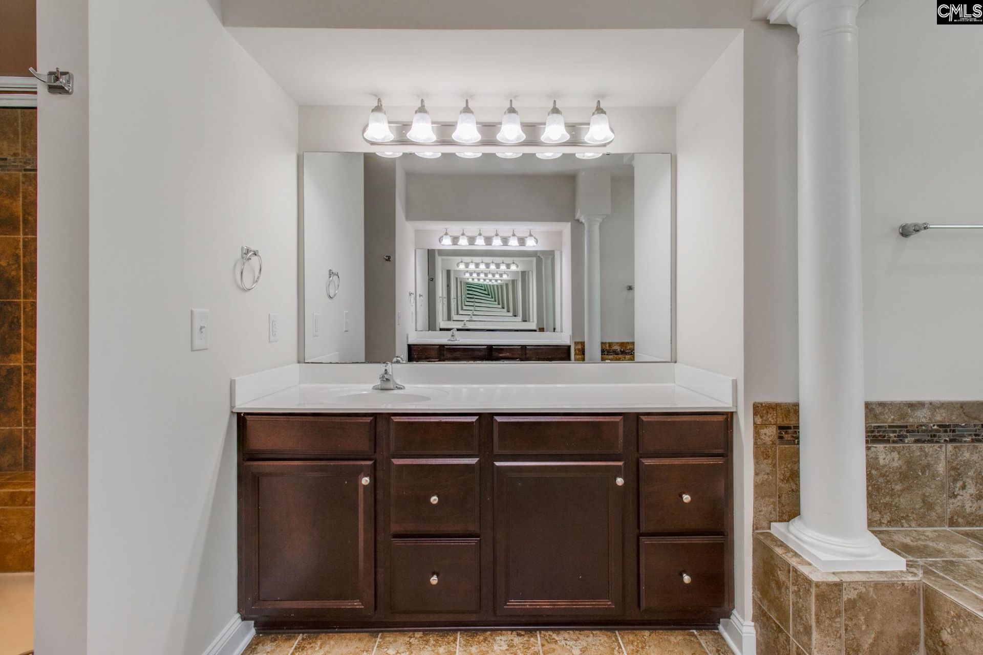 56 Roundtree Road  Photo 25