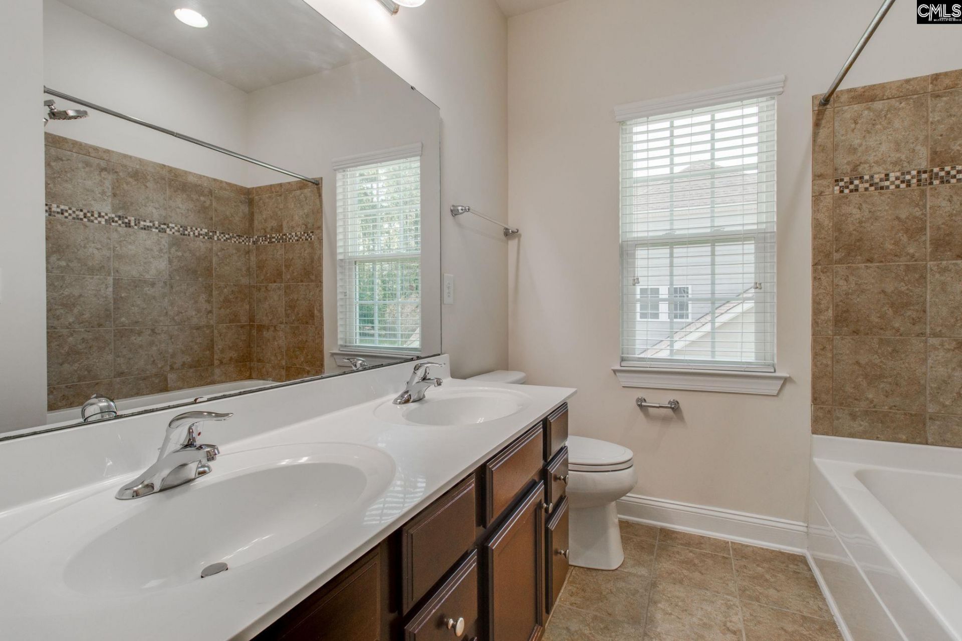 56 Roundtree Road  Photo 31