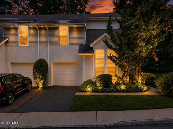 24 Parkside Drive, Jamesburg, NJ 08831