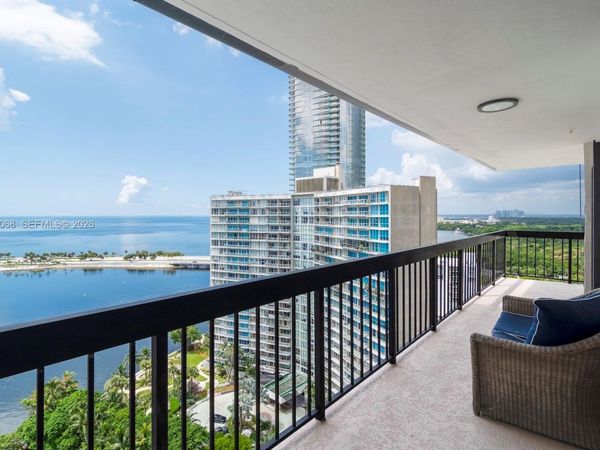 2333 Brickell Ave , Unit 2212, Miami, FL 33129