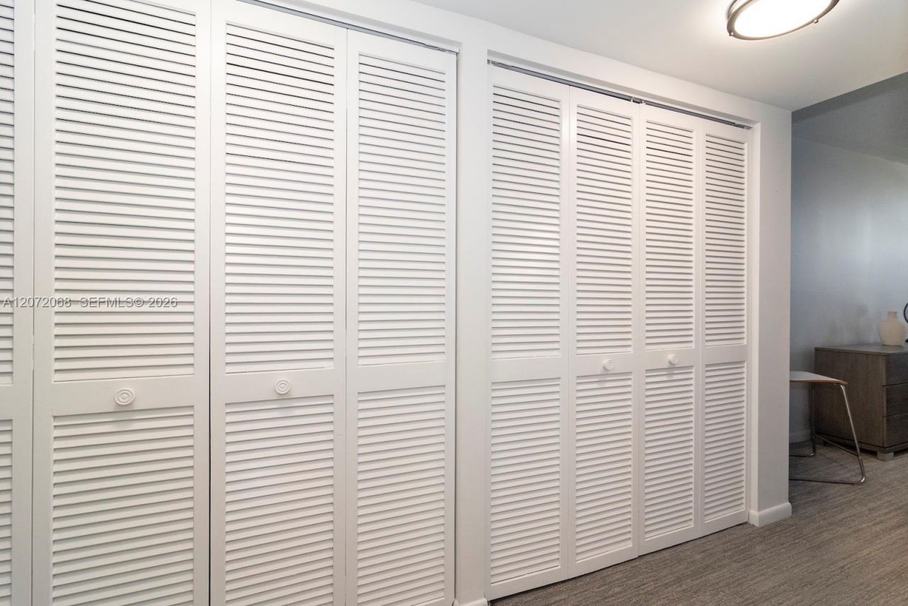 2333 Brickell Ave , Unit 2212, Miami, FL 33129 Photo