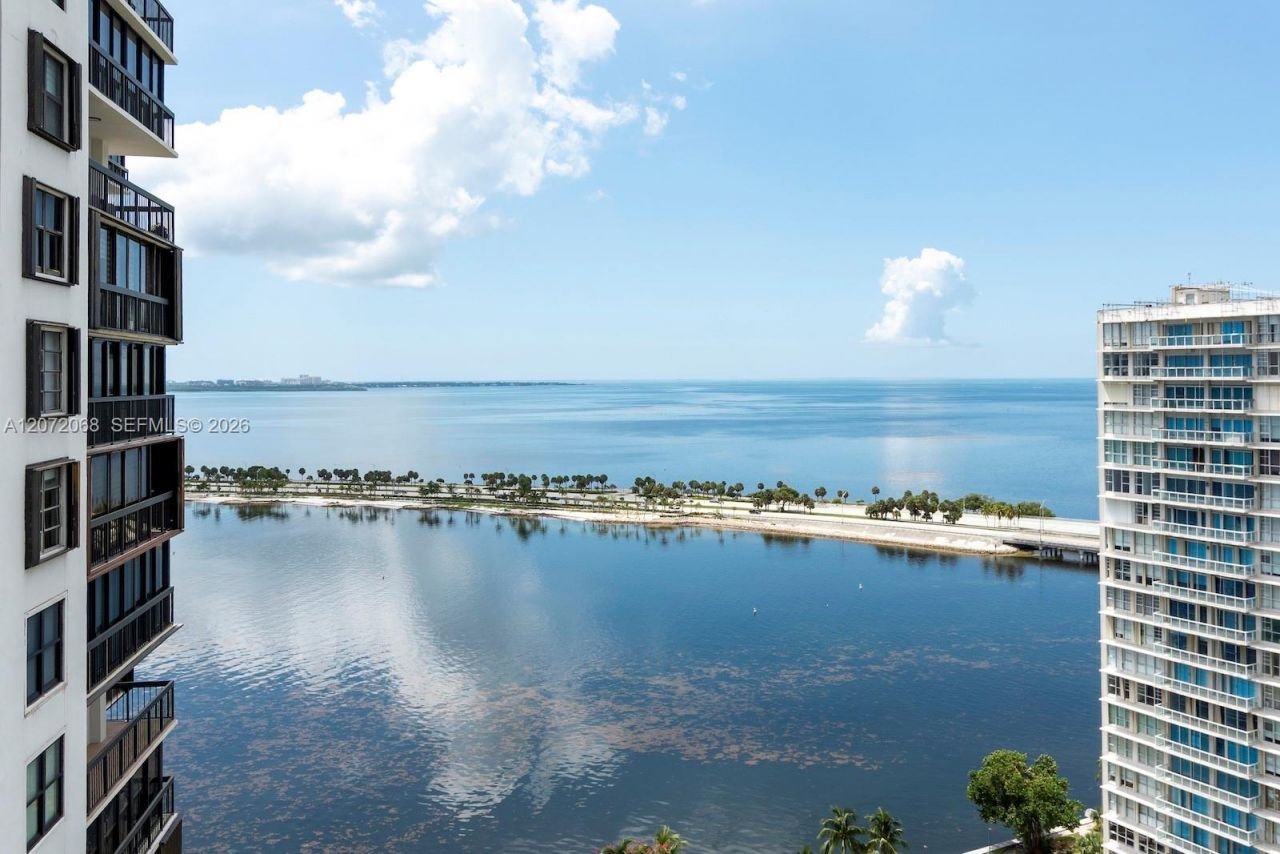 2333 Brickell Ave , Unit 2212, Miami, FL 33129 Photo