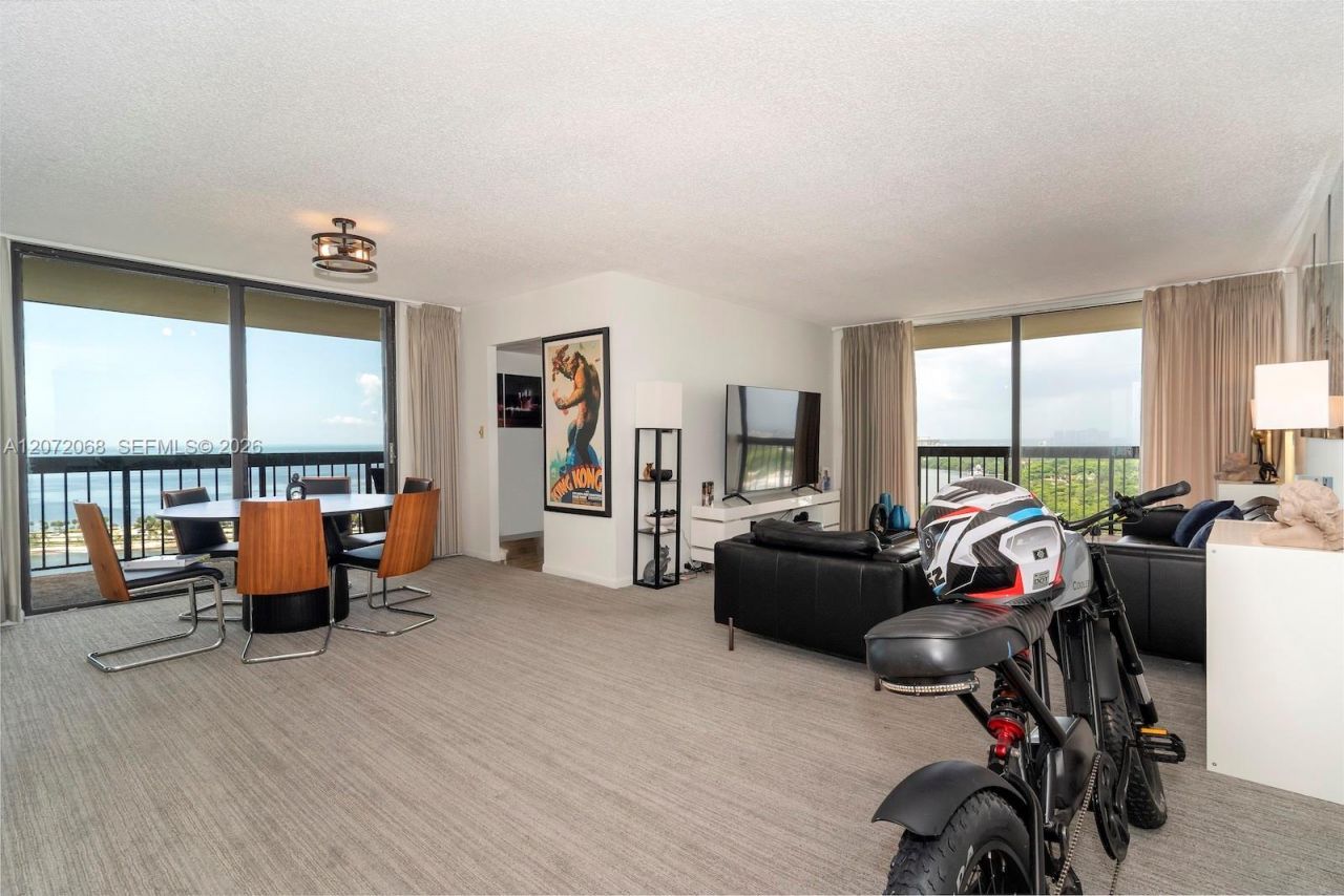 2333 Brickell Ave , Unit 2212, Miami, FL 33129 Photo