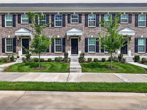 352 Fall Harvest Parkway, Wentzville, MO 63385