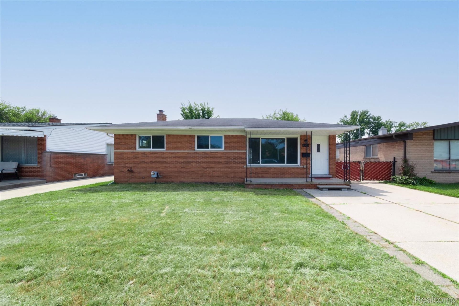 1575 W 13 Mile Road, Madison Heights, Mi 48071 Main Photo