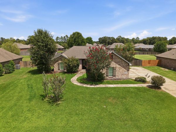 2628 Ravenway , Lake Charles, LA 70611