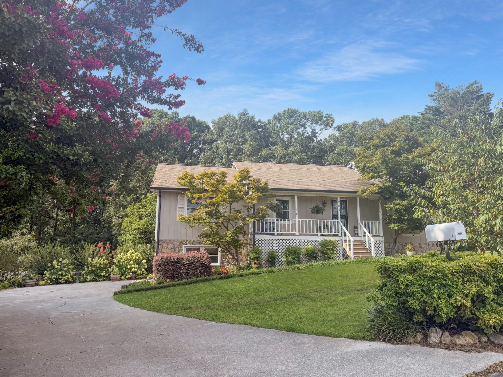 204 Carly Drive, Dalton, GA 30721 Main Photo