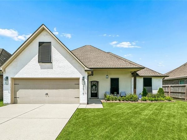 2616 ASHLEY Court, Marrero, LA 70072