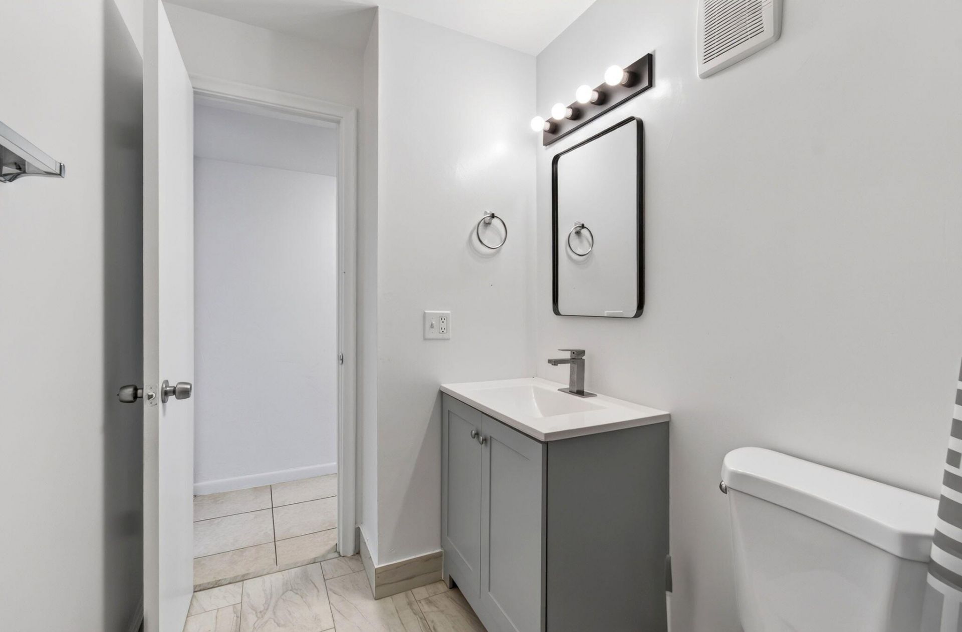 450 SW 2nd Avenue, Unit 205, Boca Raton, FL 33432 Photo