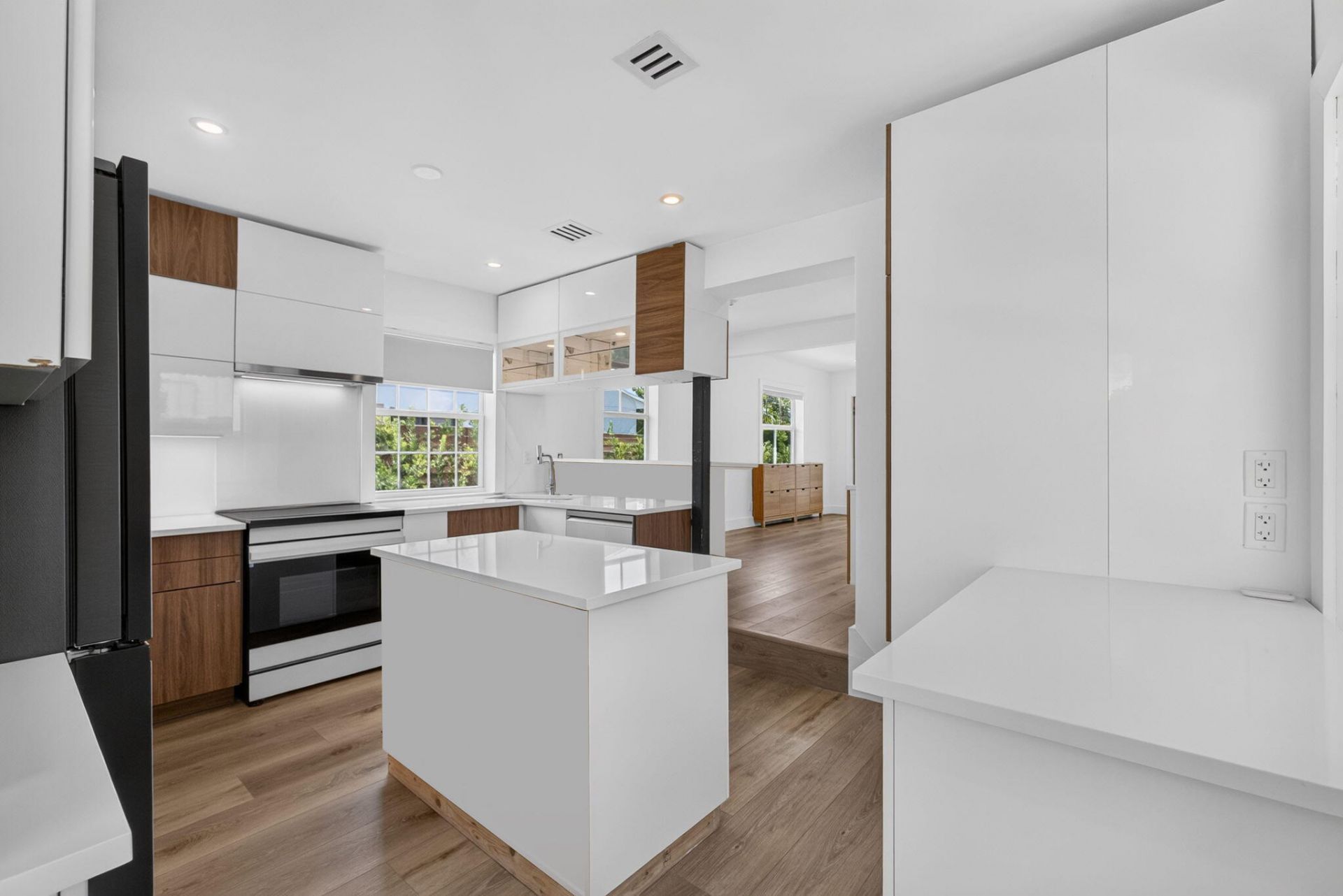 1309 N Palmway, Lake Worth Beach, FL 33460 Photo