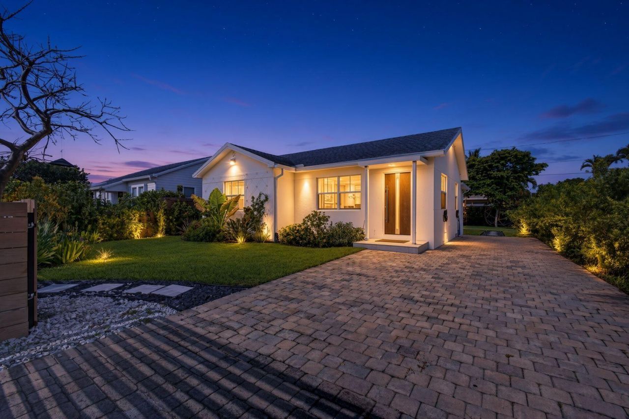 1309 N Palmway, Lake Worth Beach, FL 33460 Photo