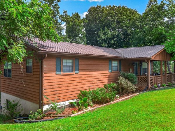 1537 Kinder Lane, Dandridge, TN 37725