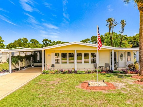 1561 APACHE CIRCLE , TAVARES, FL 32778