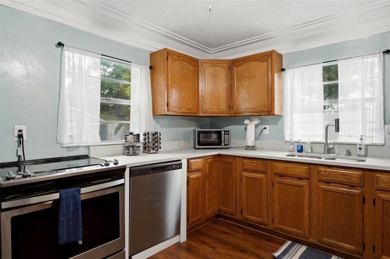 3052 Alta Vista St , Sarasota, FL 34237 Photo