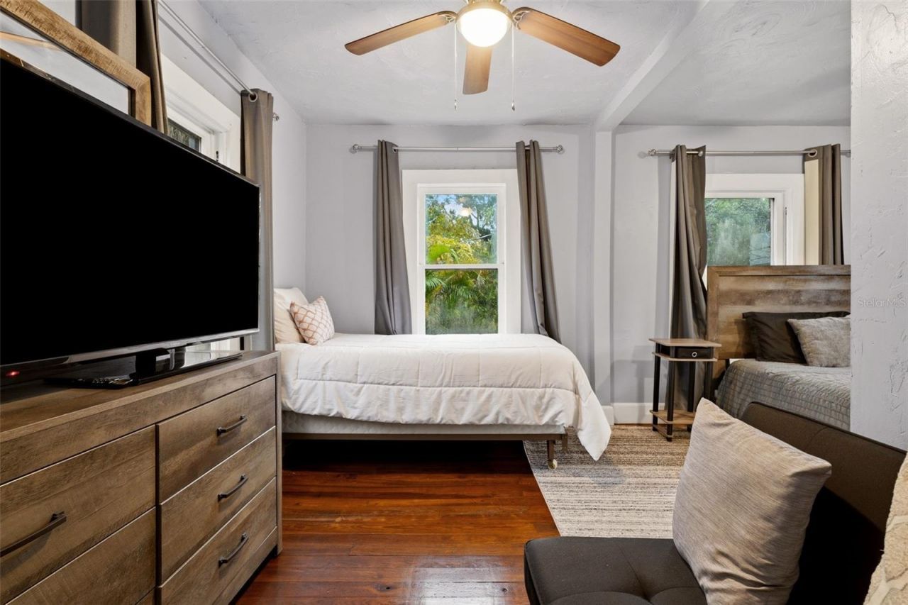 3052 Alta Vista St , Sarasota, FL 34237 Photo
