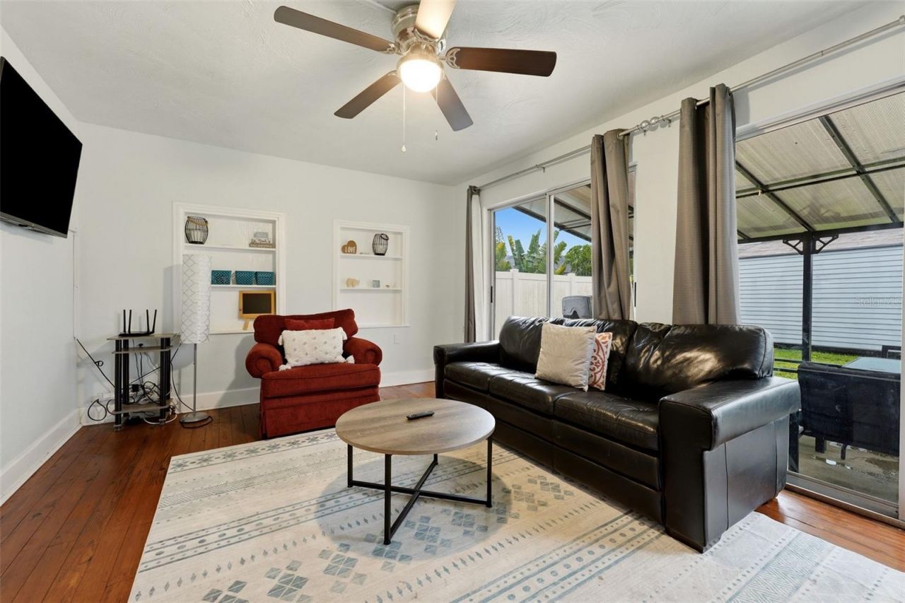 3052 Alta Vista St , Sarasota, FL 34237 Photo