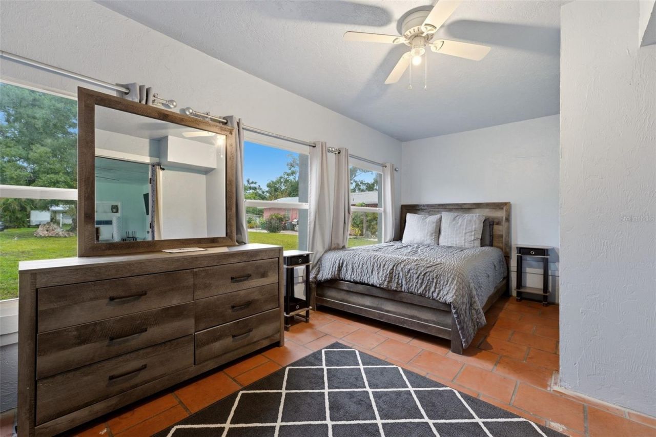 3052 Alta Vista St , Sarasota, FL 34237 Photo