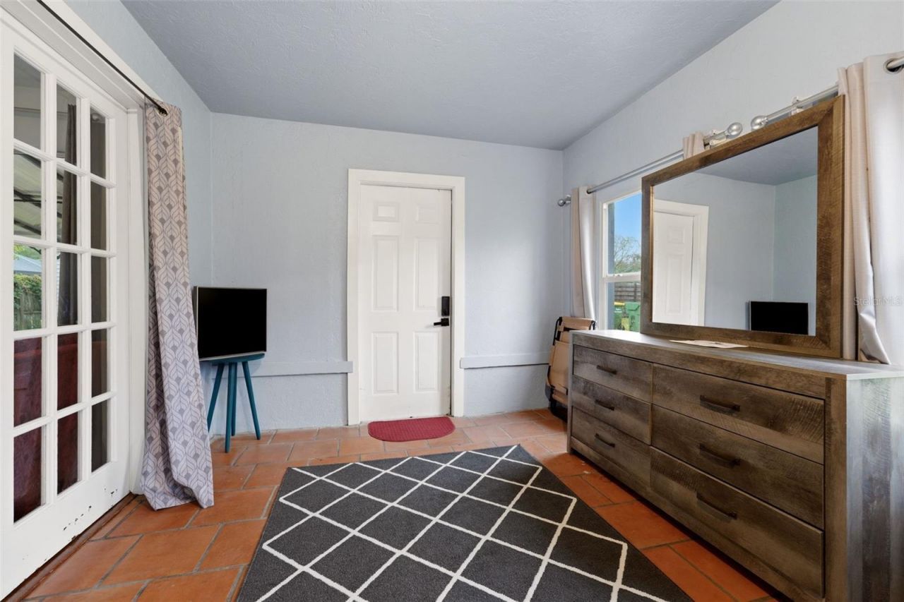 3052 Alta Vista St , Sarasota, FL 34237 Photo