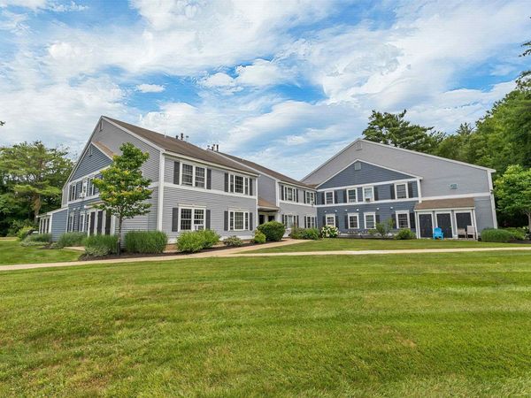 616 Springbrook Circle, Portsmouth, NH 03801
