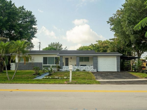 5090 SW 9th Ct, Plantation, FL 33317