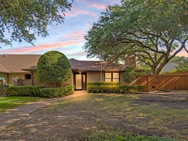 5850 Westhaven Drive, Fort Worth, TX 76132
