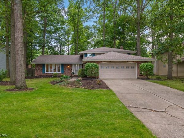 17069 Partridge Drive , Strongsville, OH 44136
