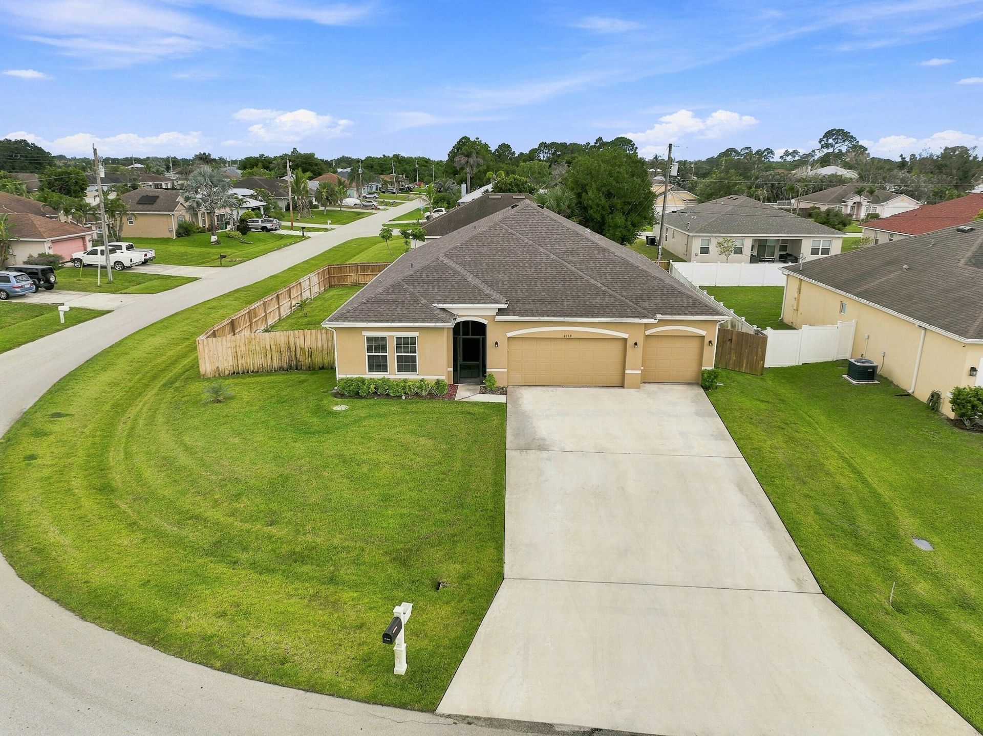 1008 SW Ingrassina Avenue Sw, Port Saint Lucie, FL 34953 Photo