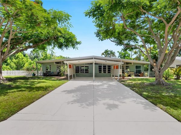 2005 TETLOW PLACE, SARASOTA, FL 34239