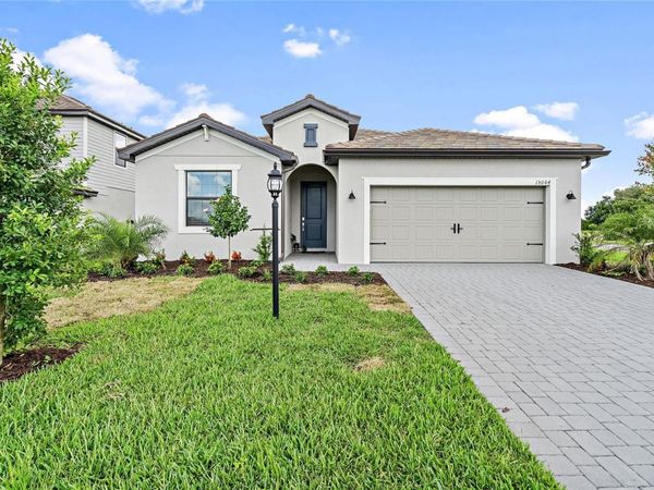 15004 MISTY WATER CROSSING , LAKEWOOD RANCH, FL 34211