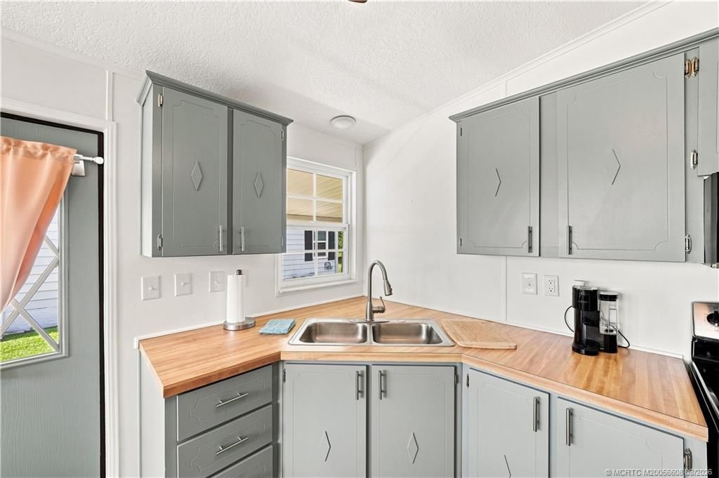 2917 Fiddlewood Circle, Fort Pierce, FL 34952 Photo