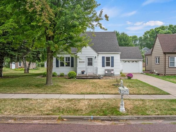 214 N Rebecca Street , Ivanhoe, MN 56142