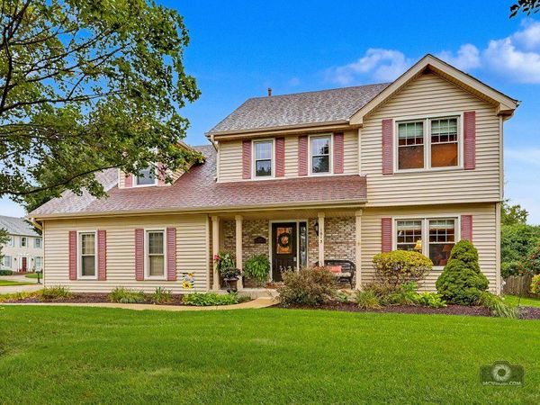 1613 Chestnut Hill Road, Plainfield, IL 60586