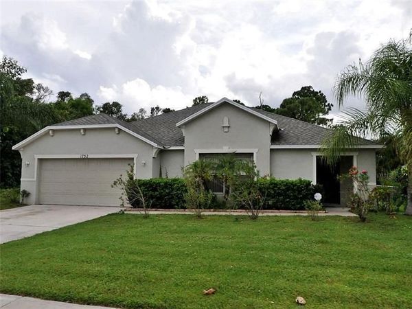 1752 SW Airoso Boulevard, Port St. Lucie, FL 34984