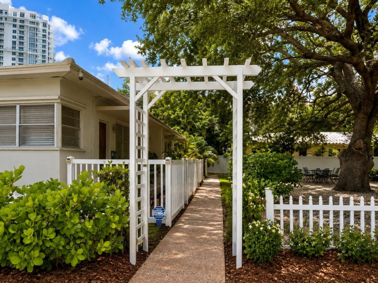 17 NE 9th Avenue, Unit 4, Fort Lauderdale, FL 33301 Photo
