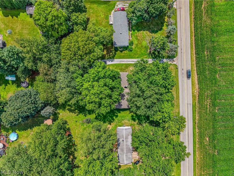 9842 Market Avenue N, Hartville, OH 44632 Photo 33