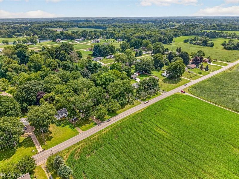 9842 Market Avenue N, Hartville, OH 44632 Photo 34