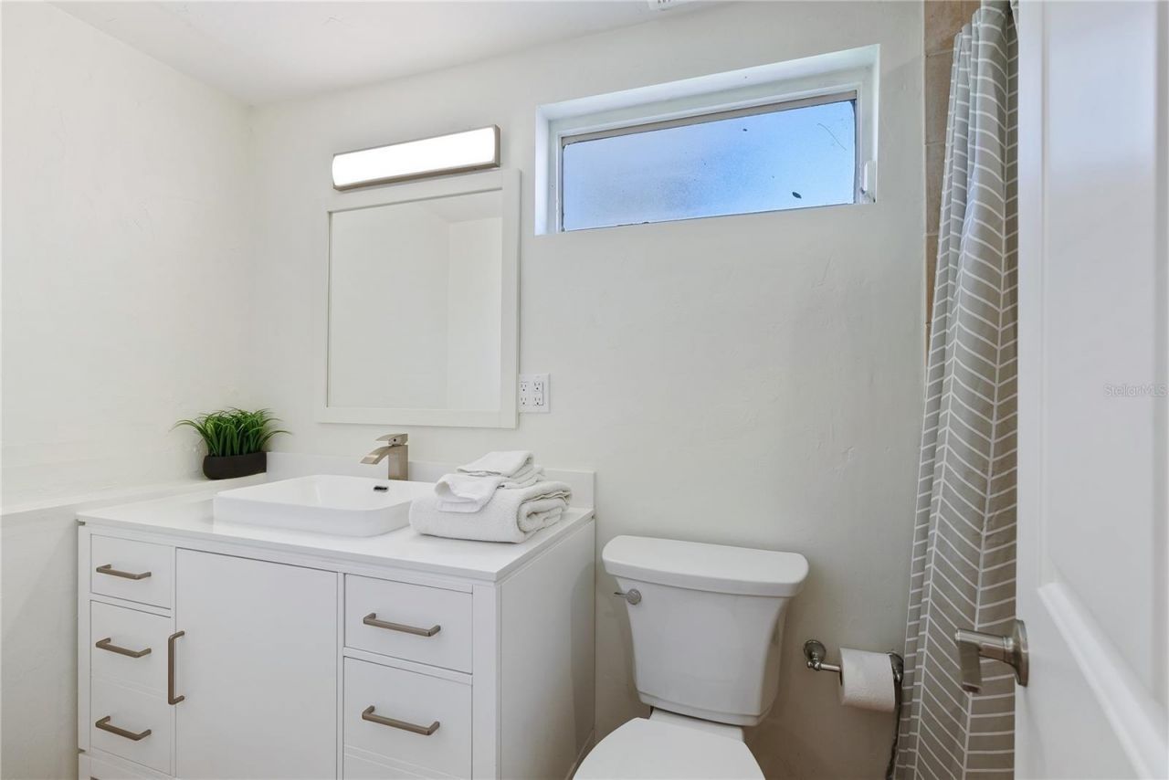 2311 Waldemere Street , Unit B, Sarasota, FL 34239 Photo