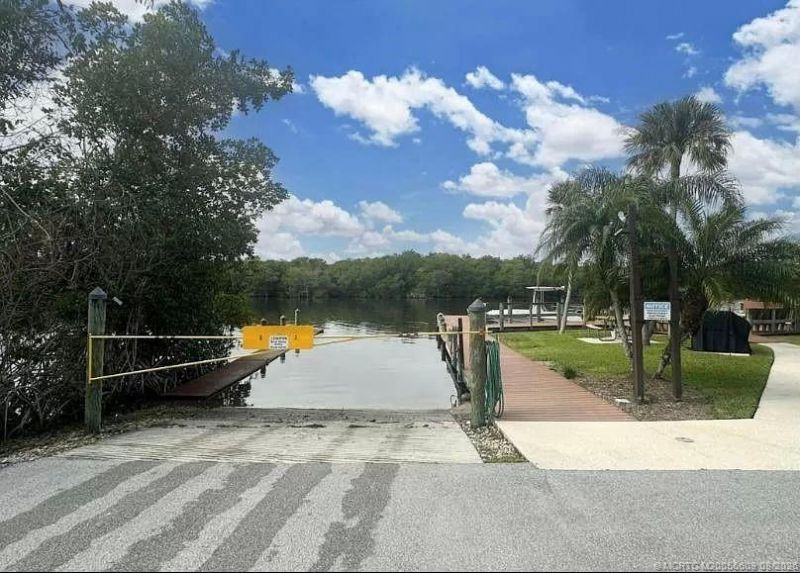 331 SW South River Drive , Unit 204, Stuart, FL 34997 Photo