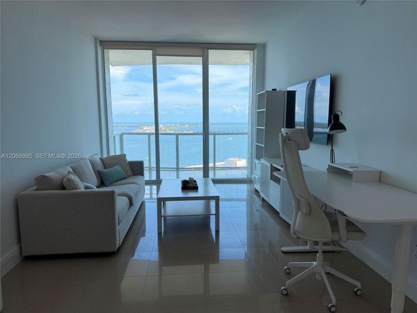 218 SE 14th St, Unit TS107, Miami, FL 33131
