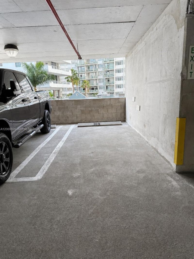218 SE 14th St , Unit TS107, Miami, FL 33131 Photo