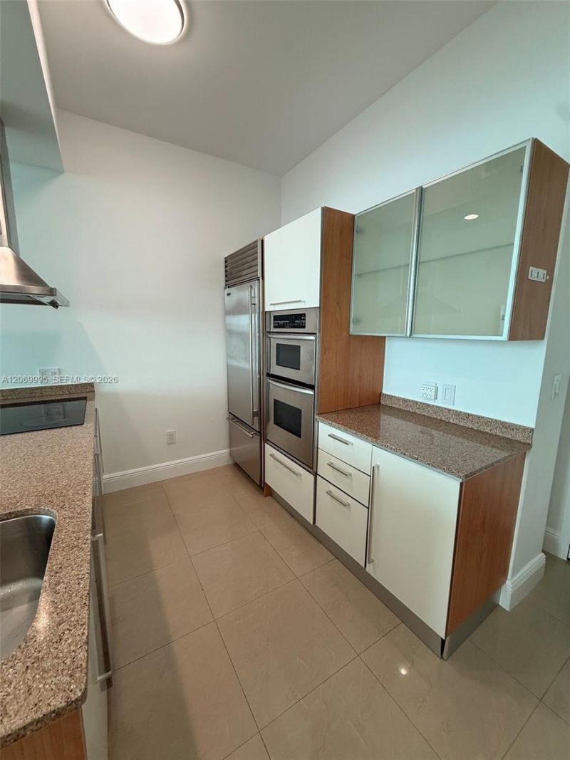 218 SE 14th St , Unit TS107, Miami, FL 33131 Photo