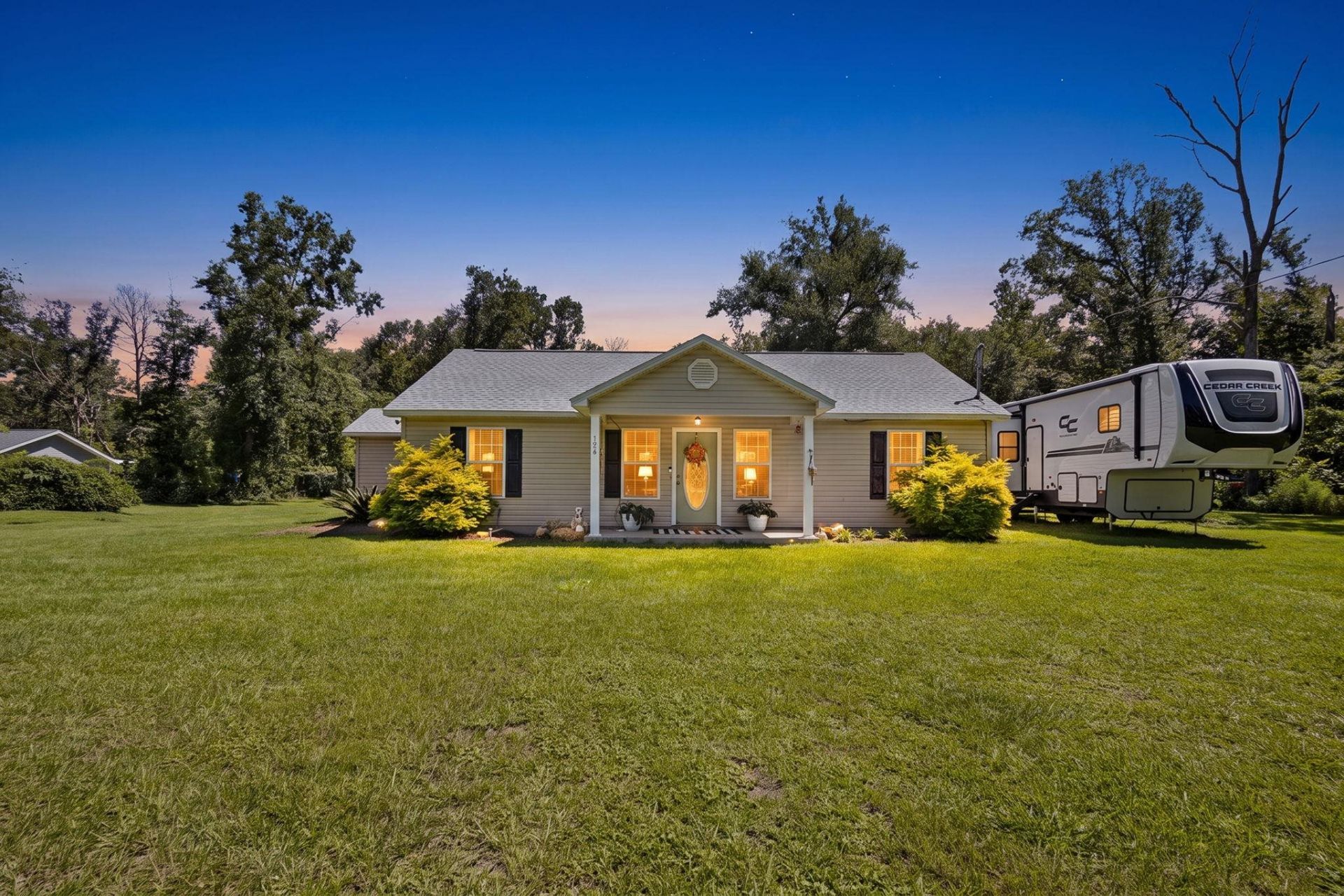 198 NE Gloriosa Lane, Lee, FL 32059 Photo