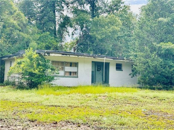 1130 W New Hampshire Avenue, Southern Pines, NC 28387