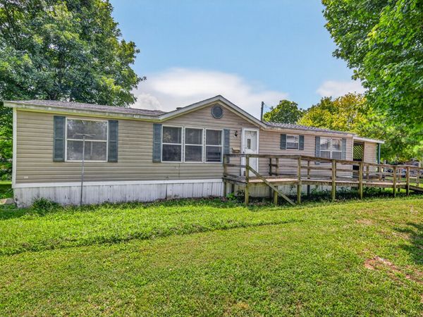 828 N Brown St, Springfield, TN 37172