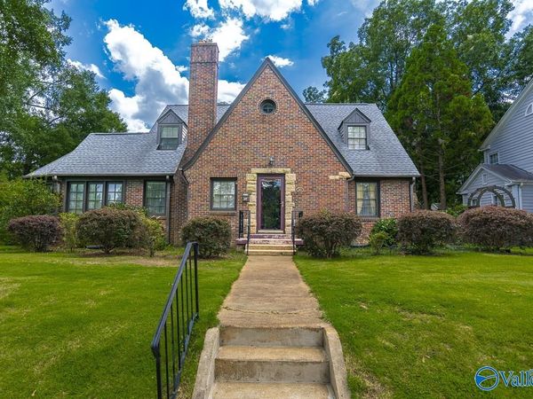 1041 Jackson Street SE, Decatur, AL 35601