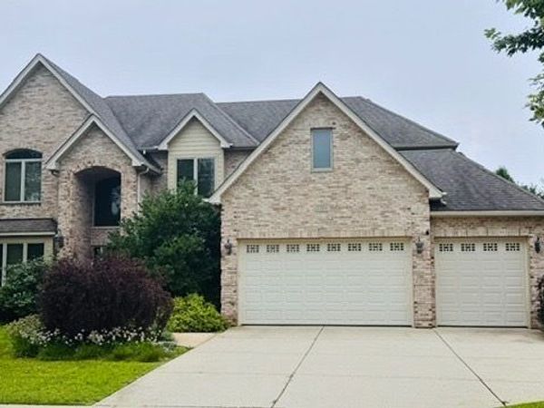 2104 Westover Road, North Aurora, IL 60542