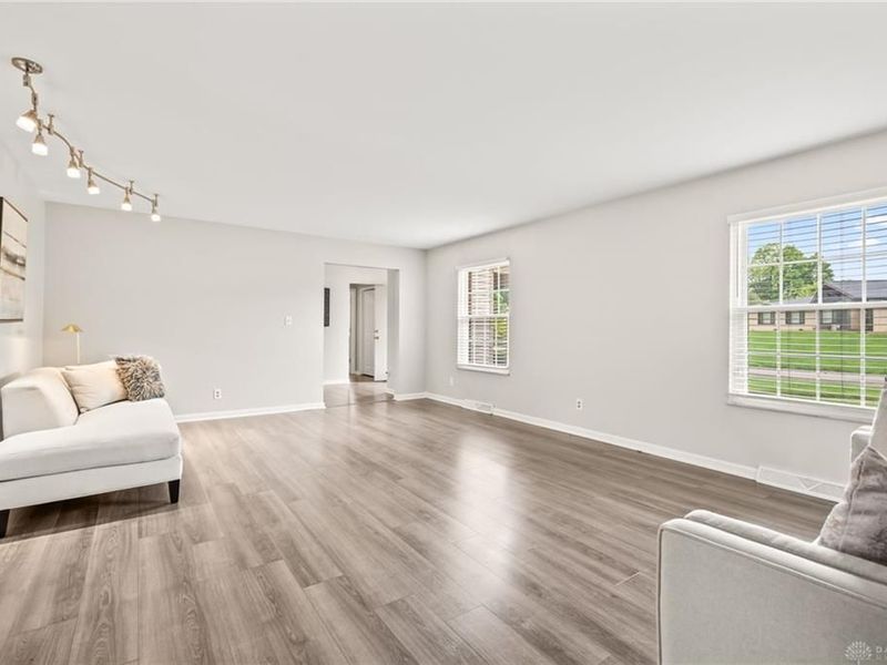 4800 Shiloh View Drive, Dayton, OH 45415 Photo 10