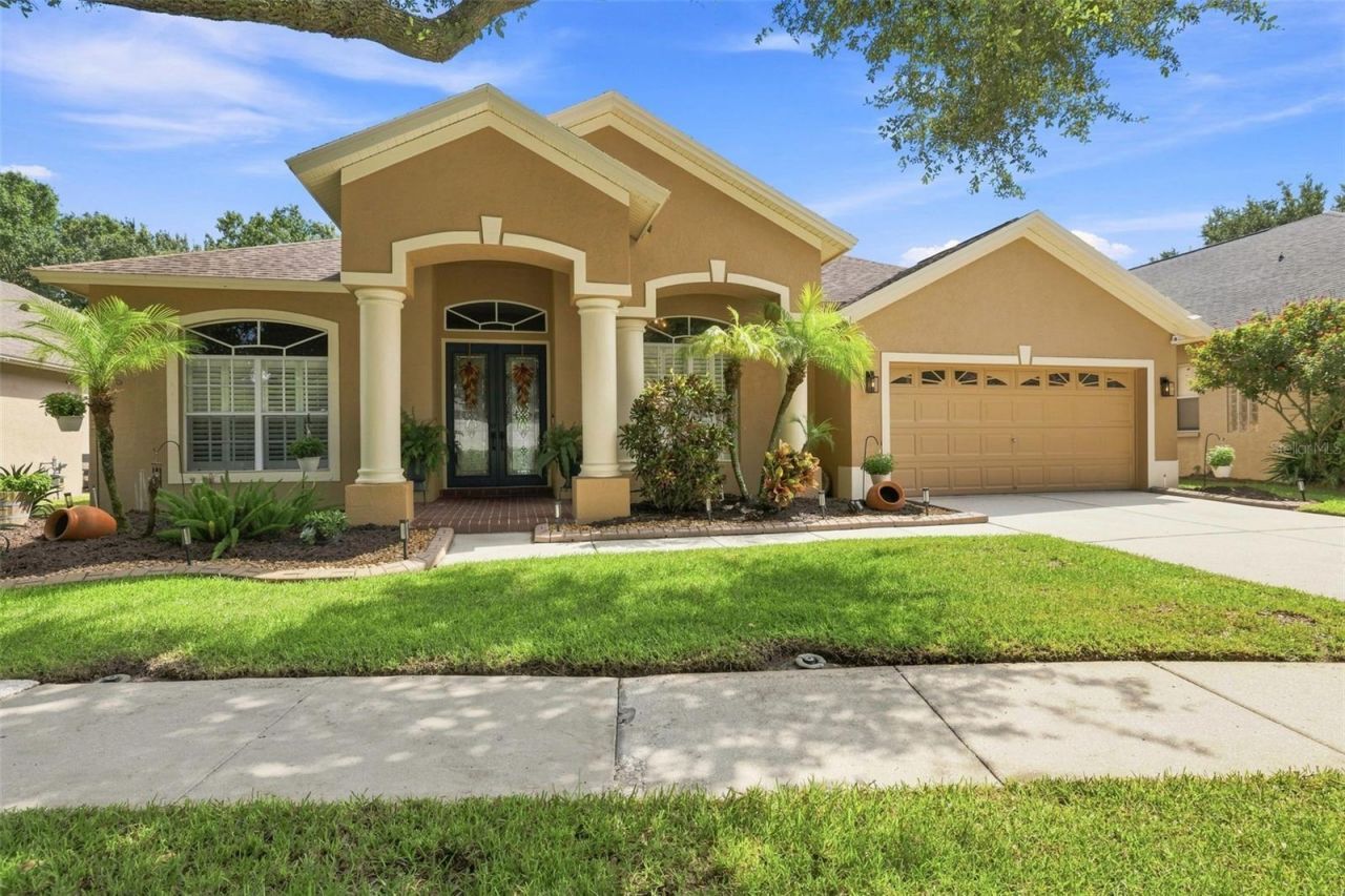 19803 Glazing Globe Lane, Lutz, FL 33558 Main Photo